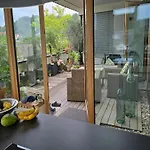 Stadtnahes Gaestezimmer Im Penthouse 3*