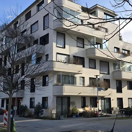 Stadtnahes Gaestezimmer Im Penthouse Tuebingen