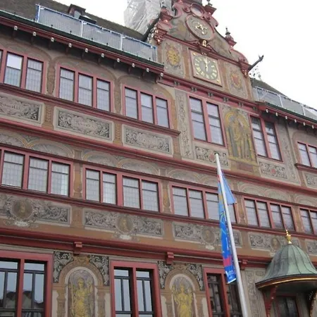 게스트하우스 Stadtnahes Gaestezimmer Im Penthouse 3*